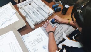 Los trámites de legalización se realizan todos los días de lunes a viernes en el horario comprendido de 8:00 a 12:00 del día, en presencia de los tramitadores de las entidades de servicios jurídicos