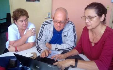 Dra. C. Amarilys Torres Ramírez (a la derecha), directora de Posgrado del Ministerio de Educación Superior